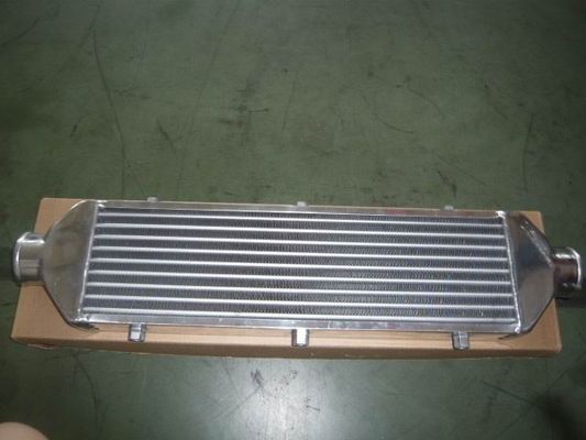 कार के लिए वैक्यूम कॉम्पैक्ट finned ट्यूब हीट एक्सचेंजर / एल्यूमिनियम Intercooler